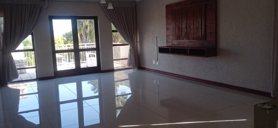 4 Bedroom Property for Sale in Kosmos North West